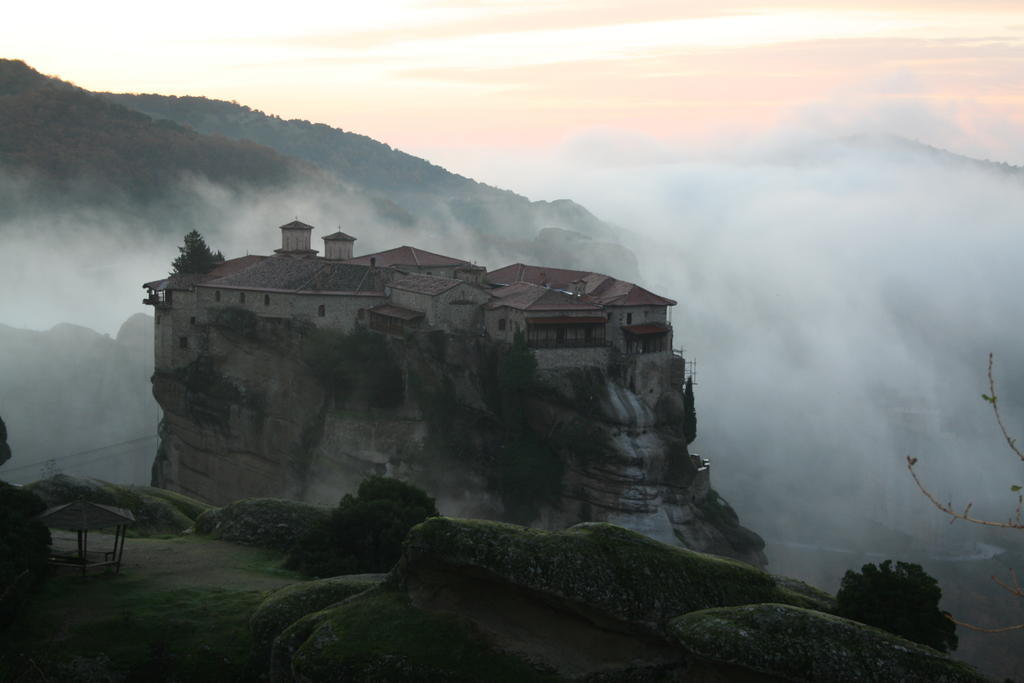 Bed and Breakfast Meteora Garden Калампака Экстерьер фото